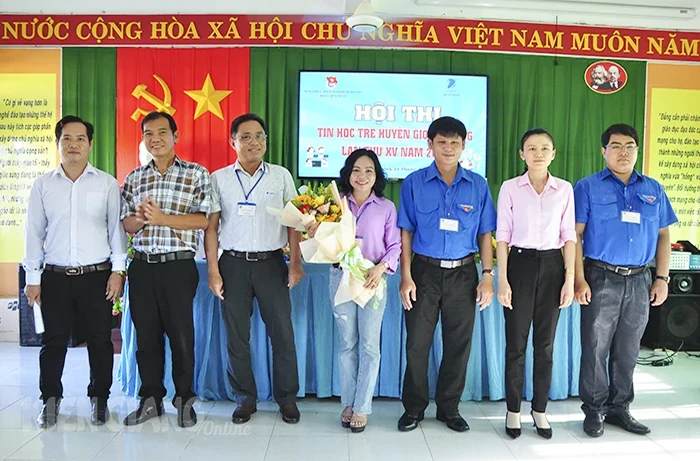 55 thí sinh tham gia hội thi tin học trẻ huyện Giồng Riềng